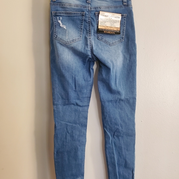 Junior Sculpting Stretch High-Rise Destructed Jeans - Picture 15 of 16